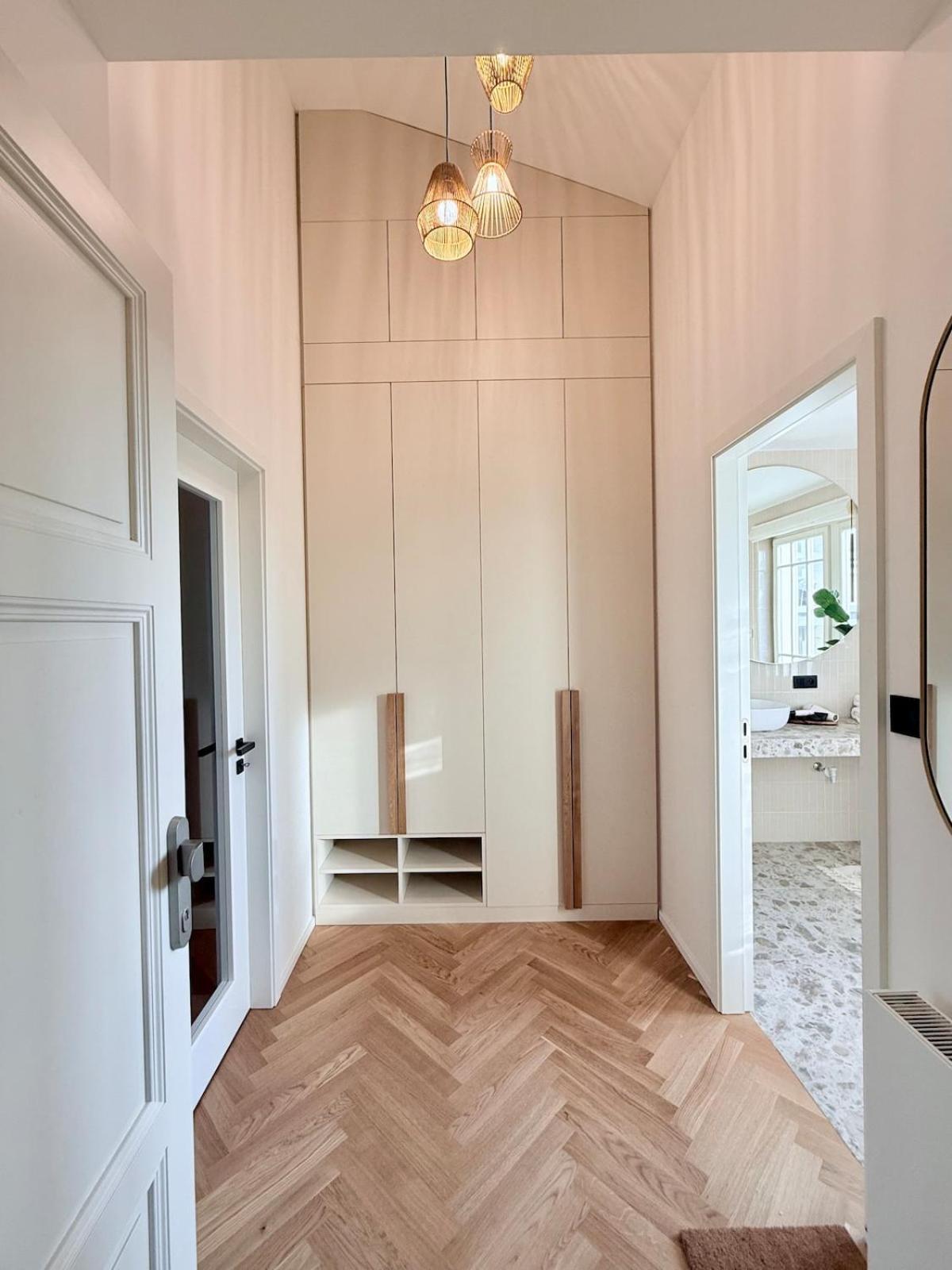Apartment Luxury New With Balcony Steps From Wenceslas Square